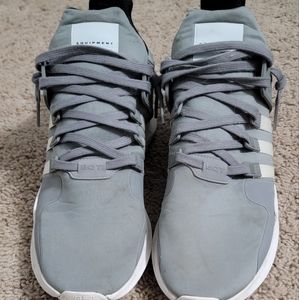 Men' Addidas Tennis Shoes